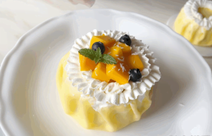 千層蛋糕的新造型,用平底鍋就能做,全新搭配